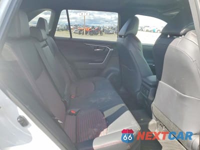 Zdjęcie 11 z 14 samochodu: 2024 TOYOTA RAV4 PRIME XSE VIN:JTMEB3FV2RD208679 - miniatura
