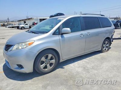 2012 TOYOTA SIENNA LE 5TDKK3DC5CS251199 - główne zdjęcie licytacji z USA - miniatura