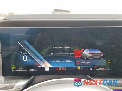 Zdjęcie 9 z 12 samochodu: 2025 BMW 740 XI VIN:WBA33EH00SCV21692 - miniatura