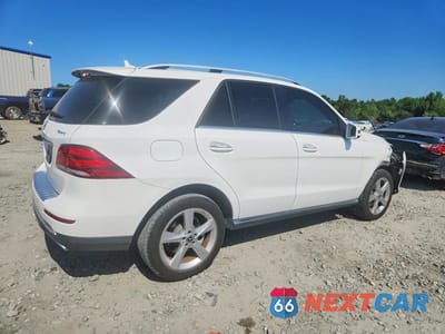 Trzecie zdjęcie samochodu z tyłu: 2017 MERCEDES-BENZ GLE 350 4MATIC VIN:4JGDA5HB4HA954107 - miniatura