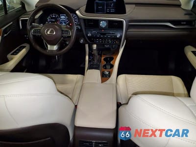 Zdjęcie 8 z 13 samochodu: 2020 LEXUS RX 350 VIN:2T2HZMDA9LC238261 - miniatura