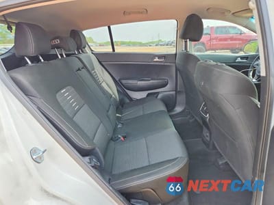 Zdjęcie 11 z 13 samochodu: 2018 KIA SPORTAGE LX VIN:KNDPMCAC8J7426671 - miniatura