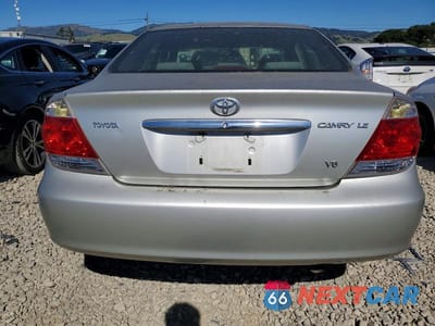 Zdjęcie 6 z 12 samochodu: 2006 TOYOTA CAMRY LE V6 VIN:JTDBF32K860170882 - miniatura
