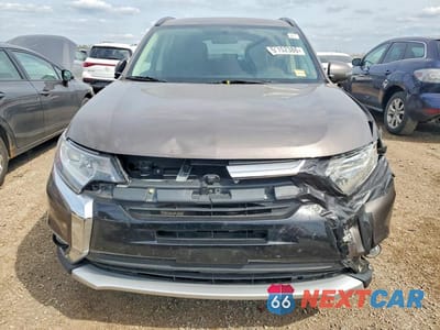 Piąte zdjęcie samochodu w środku: 2016 MITSUBISHI OUTLANDER SE VIN:JA4AD3A31GZ015903 - miniatura