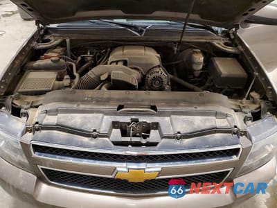 Zdjęcie 12 z 13 samochodu: 2012 CHEVROLET SUBURBAN K1500 LT VIN:1GNSKJE71CR180899 - miniatura