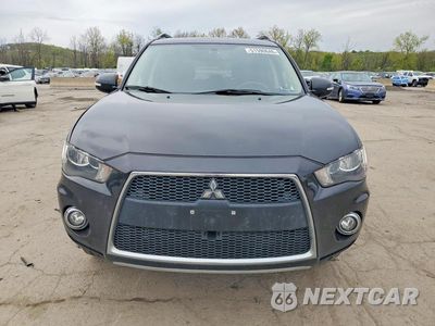 Piąte zdjęcie samochodu w środku: 2013 MITSUBISHI OUTLANDER SE VIN:JA4JT3AW3DU002253 - miniatura