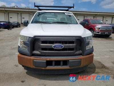 Piąte zdjęcie samochodu w środku: 2016 FORD F150 VIN:1FTMF1CPXGKF43322 - miniatura