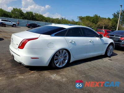 Trzecie zdjęcie samochodu z tyłu: 2014 JAGUAR XJ VIN:SAJWA1CZ0E8V71540 - miniatura