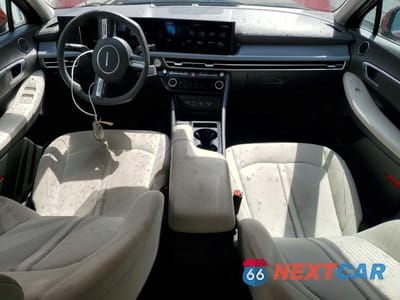 Zdjęcie 8 z 13 samochodu: 2025 HYUNDAI SONATA SEL VIN:KMHL64JA4SA471846 - miniatura