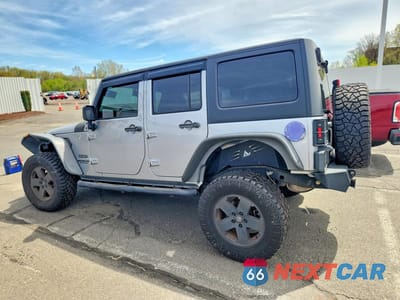 Drugie zdjęcie samochodu z przodu: 2017 JEEP WRANGLER UNLIMITED SPORT VIN:1C4HJWDG3HL670971 - miniatura
