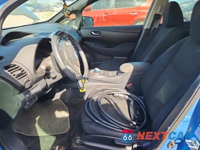 Zdjęcie 7 z 12 samochodu: 2013 NISSAN LEAF S VIN:1N4AZ0CP8DC415032 - miniatura