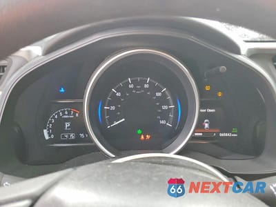 Zdjęcie 9 z 12 samochodu: 2019 HONDA FIT EX VIN:3HGGK5H86KM712899 - miniatura