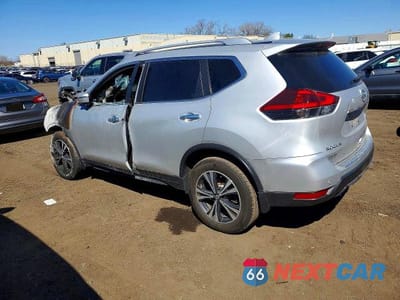 Drugie zdjęcie samochodu z przodu: 2019 NISSAN ROGUE SV VIN:JN8AT2MVXKW395354 - miniatura
