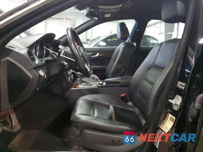 Zdjęcie 7 z 12 samochodu: 2012 MERCEDES-BENZ C 300 4MATIC VIN:WDDGF8BB5CA613665 - miniatura
