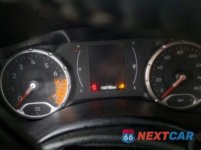 Zdjęcie 9 z 12 samochodu: 2018 JEEP RENEGADE LATITUDE VIN:ZACCJBBB8JPG97613 - miniatura