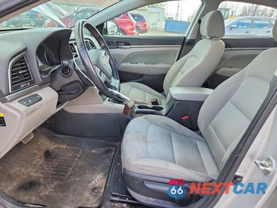 Zdjęcie 7 z 11 samochodu: 2018 HYUNDAI ELANTRA VALUE EDITION VIN:5NPD84LF5JH214018 - miniatura