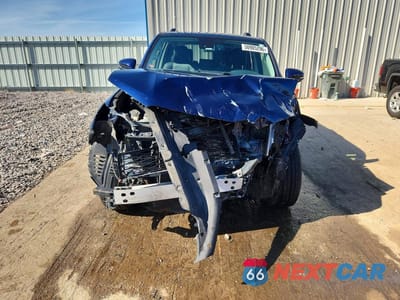 Piąte zdjęcie samochodu w środku: 2021 TOYOTA 4RUNNER SR5 PREMIUM VIN:JTENU5JR0M5882246 - miniatura