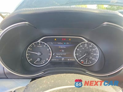 Zdjęcie 9 z 12 samochodu: 2017 NISSAN MAXIMA 3.5 SL VIN:1N4AA6AP9HC445515 - miniatura