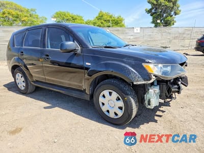 Czwarte zdjęcie samochodu z boku: 2009 MITSUBISHI OUTLANDER ES VIN:JA4LS21WX9Z009474 - miniatura
