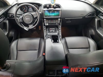 Zdjęcie 8 z 12 samochodu: 2020 JAGUAR F-PACE PREMIUM 25T VIN:SADCJ2FXXLA630766 - miniatura
