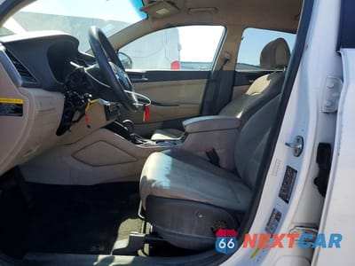 Zdjęcie 7 z 13 samochodu: 2016 HYUNDAI TUCSON SE VIN:KM8J33A48GU034233 - miniatura