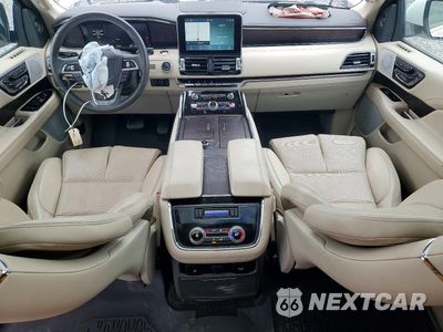 Zdjęcie 8 z 13 samochodu: 2021 LINCOLN NAVIGATOR RESERVE VIN:5LMJJ2LT7MEL18329 - miniatura