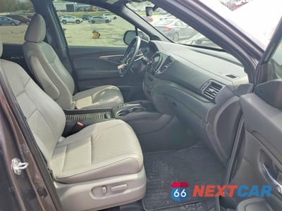 Zdjęcie 7 z 13 samochodu: 2021 HONDA PASSPORT EXL VIN:5FNYF8H50MB005884 - miniatura