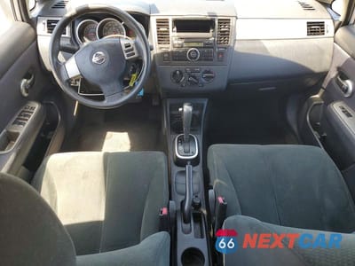 Zdjęcie 8 z 12 samochodu: 2010 NISSAN VERSA 1.8 S VIN:3N1BC1CP4AL467699 - miniatura