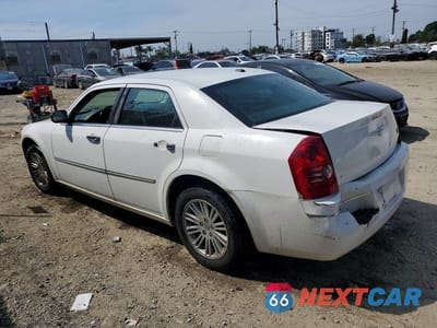 Drugie zdjęcie samochodu z przodu: 2010 CHRYSLER 300 TOURING VIN:2C3CA5CV5AH307146 - miniatura