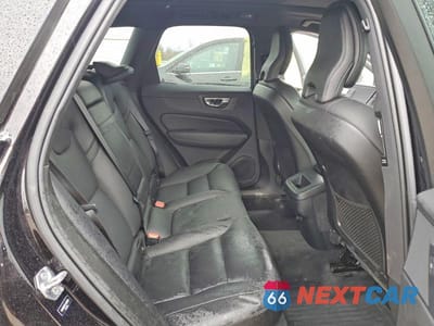Zdjęcie 11 z 14 samochodu: 2020 VOLVO XC60 T5 MOMENTUM VIN:YV4102RK7L1435663 - miniatura