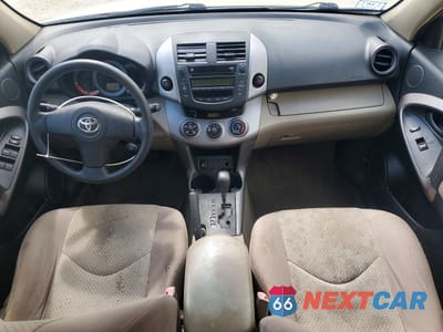 Zdjęcie 8 z 13 samochodu: 2007 TOYOTA RAV4 BASE VIN:JTMBK33V075040300 - miniatura