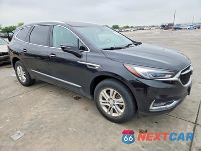 Czwarte zdjęcie samochodu z boku: 2018 BUICK ENCLAVE ESSENCE VIN:5GAERBKW2JJ226658 - miniatura