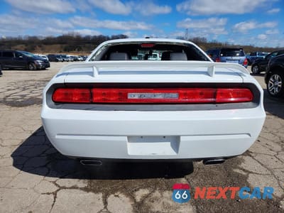 Zdjęcie 6 z 12 samochodu: 2011 DODGE CHALLENGER R VIN:2B3CJ5DT9BH581655 - miniatura
