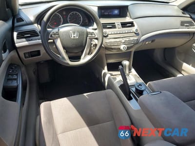 Zdjęcie 8 z 12 samochodu: 2011 HONDA ACCORD LX VIN:1HGCP2F33BA018285 - miniatura
