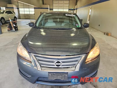 Piąte zdjęcie samochodu w środku: 2015 NISSAN SENTRA SV VIN:3N1AB7APXFY289392 - miniatura