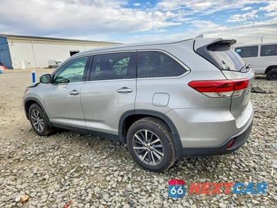 Drugie zdjęcie samochodu z przodu: 2019 TOYOTA HIGHLANDER XLE VIN:5TDJZRFH6KS588840 - miniatura