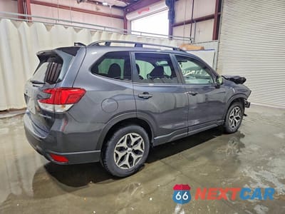 Trzecie zdjęcie samochodu z tyłu: 2024 SUBARU FORESTER PREMIUM VIN:JF2SKADCXRH431118 - miniatura