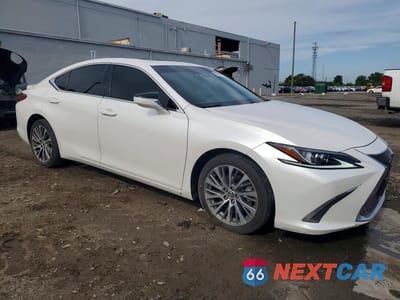Czwarte zdjęcie samochodu z boku: 2021 LEXUS ES 250 BASE VIN:58AD11D15MU005740 - miniatura