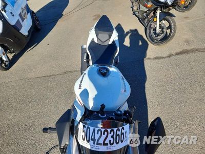 Piąte zdjęcie samochodu w środku: 2025 KAWASAKI ZX636 K VIN:JKBZXJJ16SA025536 - miniatura