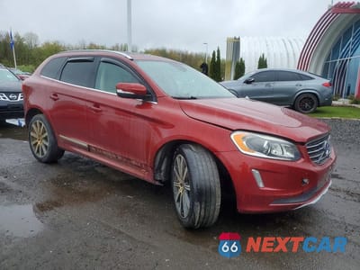 Czwarte zdjęcie samochodu z boku: 2017 VOLVO XC60 T6 INSCRIPTION VIN:YV449MRU5H2009083 - miniatura