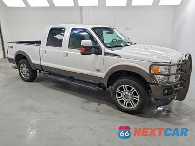 Czwarte zdjęcie samochodu z boku: 2015 FORD F250 SUPER DUTY VIN:1FT7W2BT7FEC44711 - miniatura