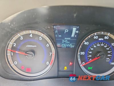 Zdjęcie 9 z 12 samochodu: 2014 HYUNDAI ACCENT SE VIN:KMHCU5AE6EU160095 - miniatura
