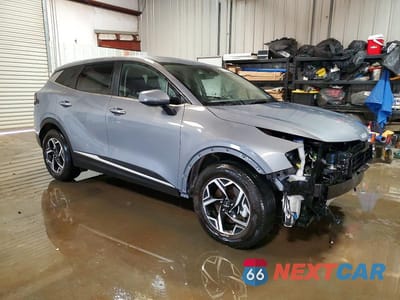 Czwarte zdjęcie samochodu z boku: 2025 KIA SPORTAGE LX VIN:5XYK23DF1SG311467 - miniatura