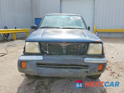 Piąte zdjęcie samochodu w środku: 1998 TOYOTA TACOMA XTRACAB VIN:4TAWN72N5WZ050891 - miniatura