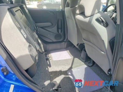 Zdjęcie 11 z 13 samochodu: 2007 HONDA FIT VIN:JHMGD38417S802906 - miniatura