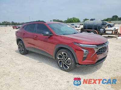 Czwarte zdjęcie samochodu z boku: 2025 CHEVROLET TRAX 2RS VIN:KL77LJEP4SC073016 - miniatura