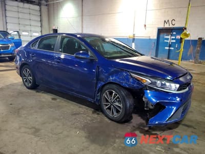 Czwarte zdjęcie samochodu z boku: 2023 KIA FORTE LXS VIN:3KPF24AD0PE652650 - miniatura