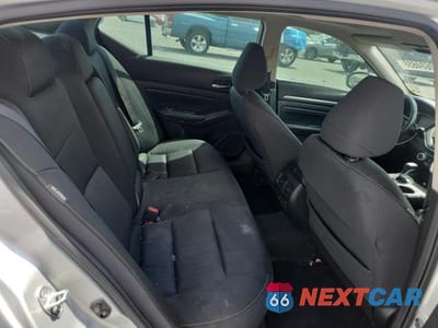 Zdjęcie 10 z 13 samochodu: 2019 NISSAN ALTIMA SV VIN:1N4BL4DV1KC146220 - miniatura