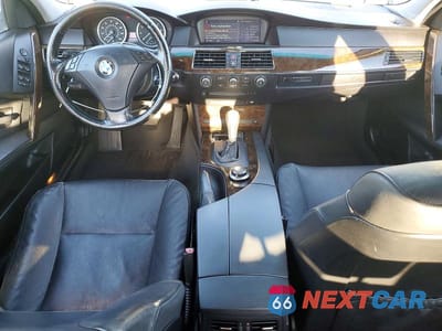 Zdjęcie 8 z 11 samochodu: 2007 BMW 530 XI VIN:WBANF73517CU21624 - miniatura