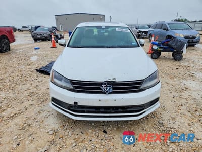 Piąte zdjęcie samochodu w środku: 2017 VOLKSWAGEN JETTA SE VIN:3VWB67AJXHM321184 - miniatura